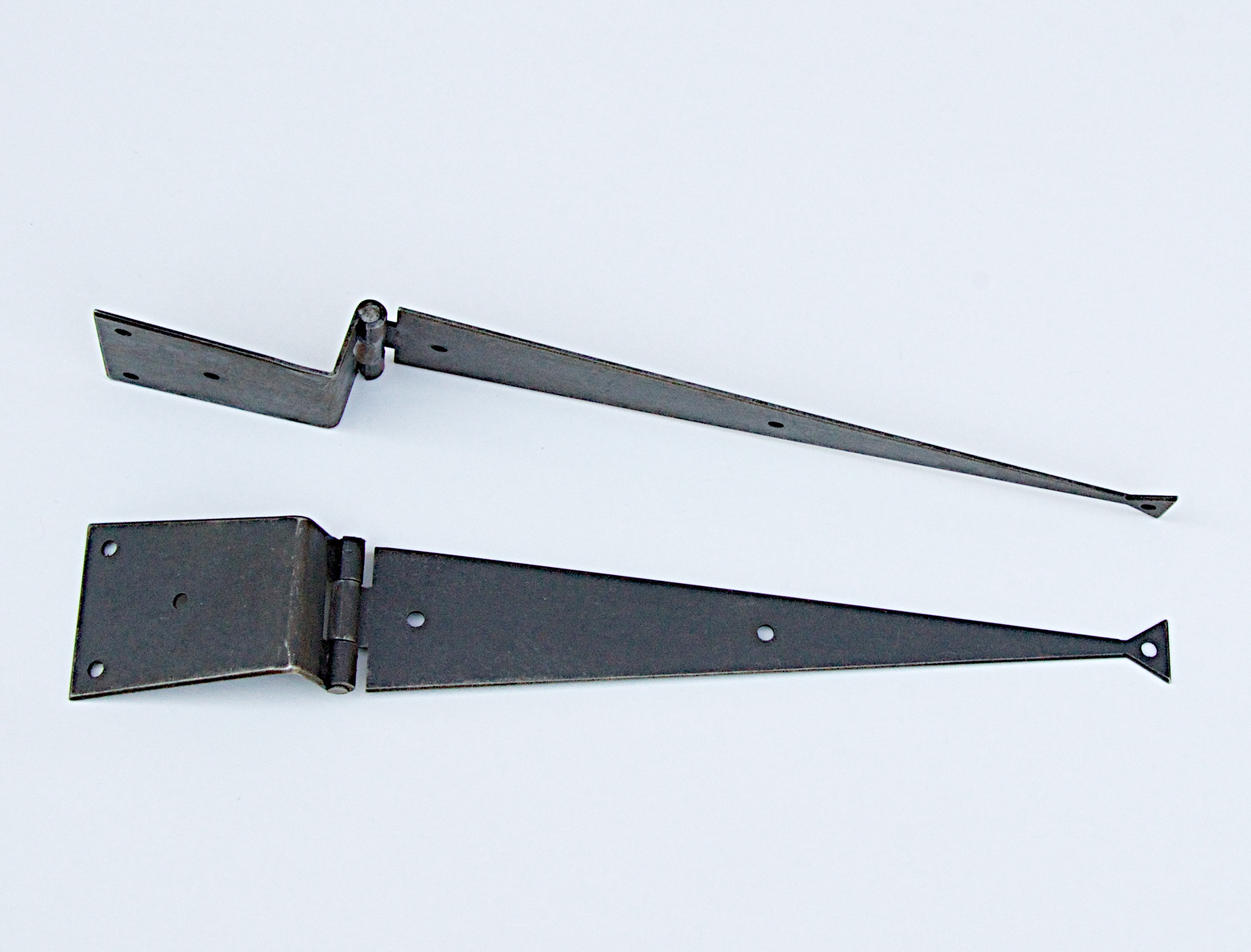 9" Fishtail Strap Blanket Chest Hinges, pair