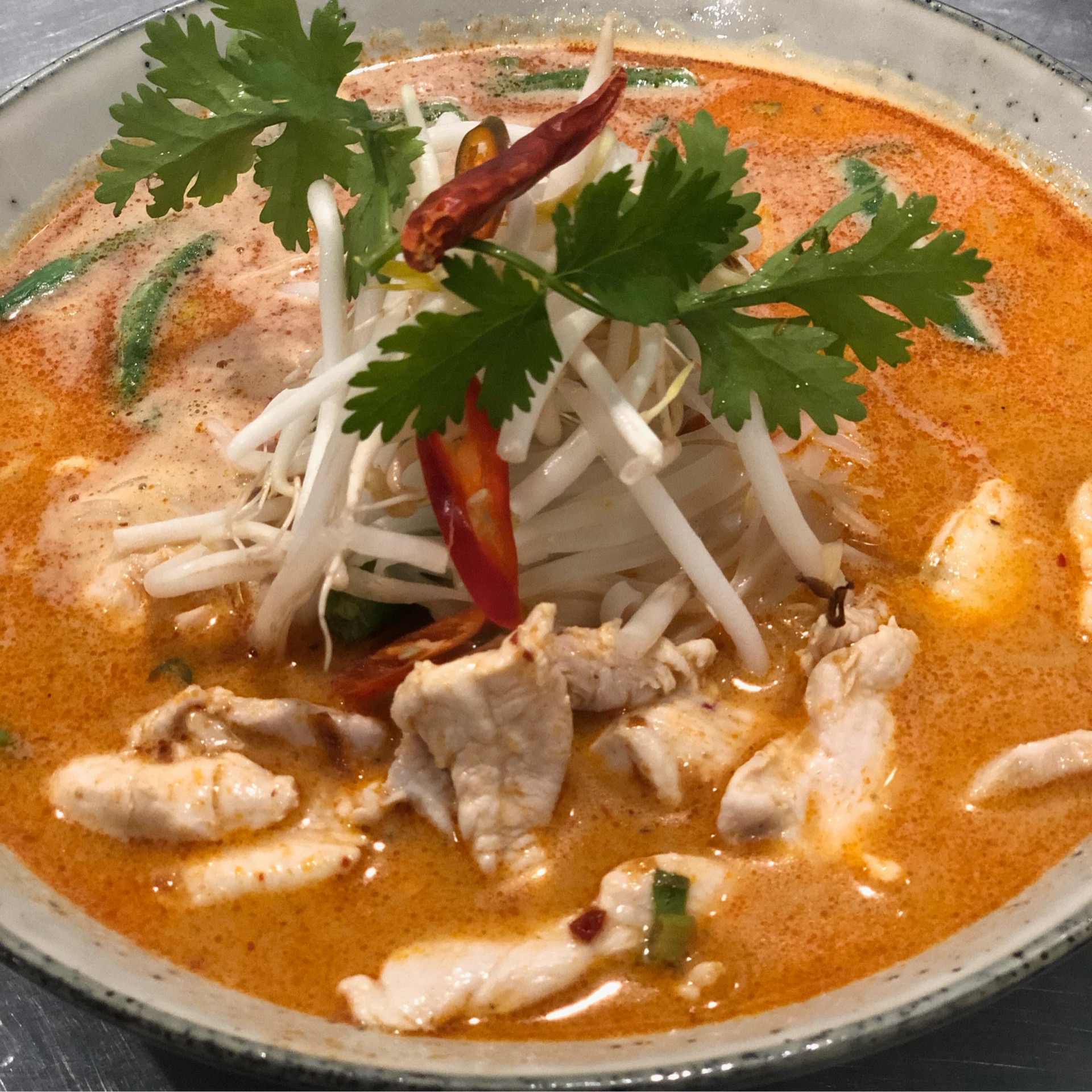 Laksa ลักซ่า