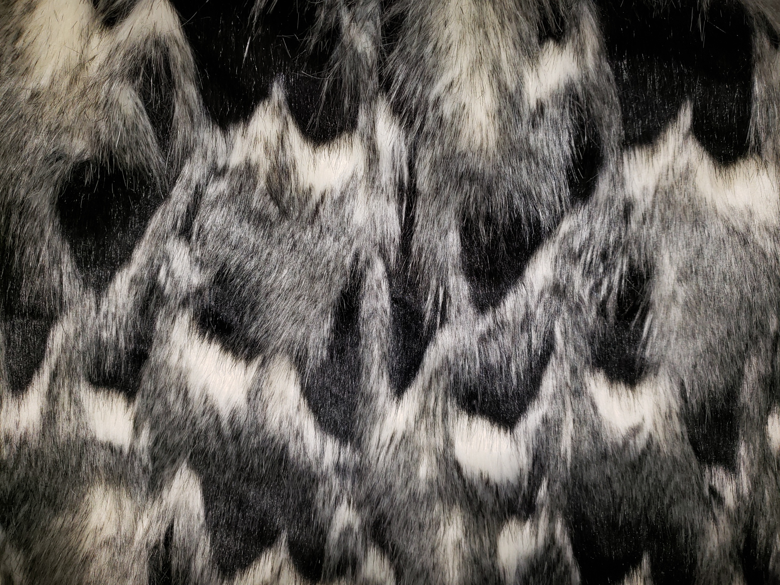 Faux Fur Fancy Feather 60” Black White