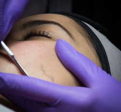 Education - Dermaplane Training - 2 Hours