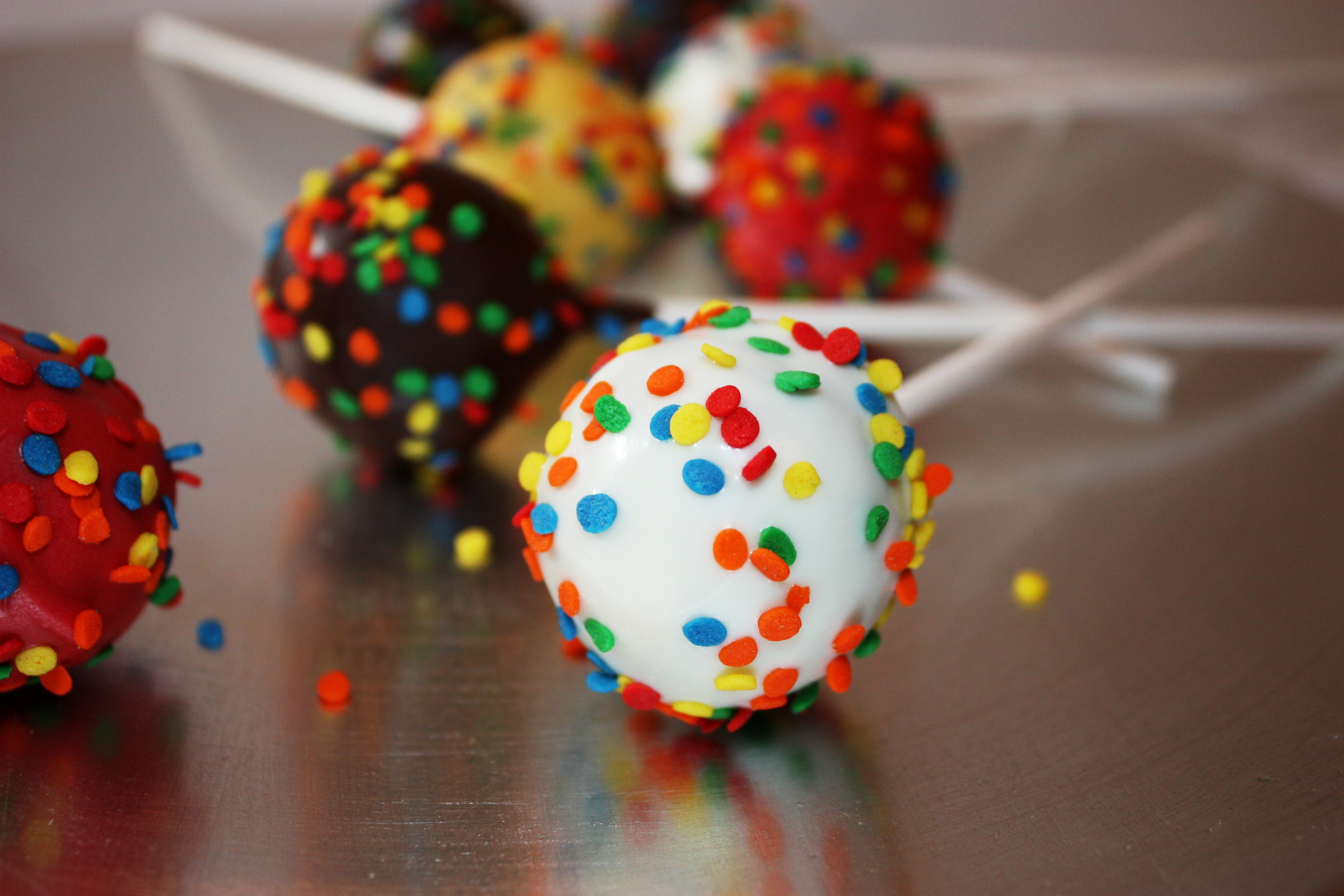 White Cake Bites White Cake Bites