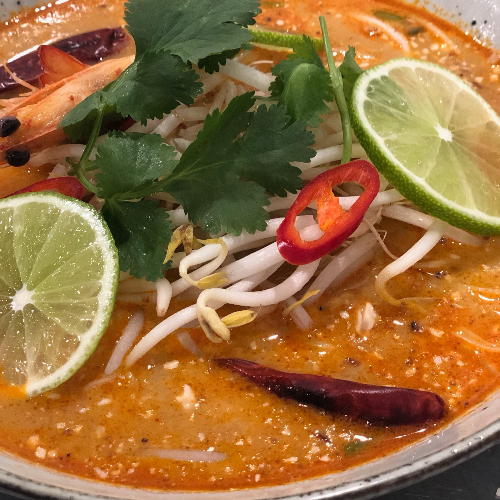 Tom Yum Noodles Soup ก๋วยเตี๋ยวต้มยำ