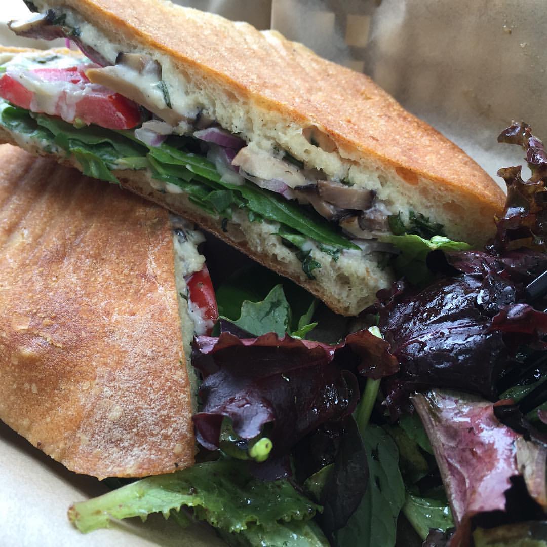 Portobello Panini (vegan)